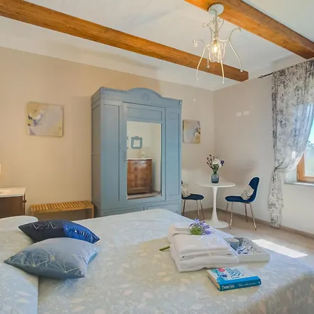 Holiday home Tuscan S Margherita Private Outdoor - Happy