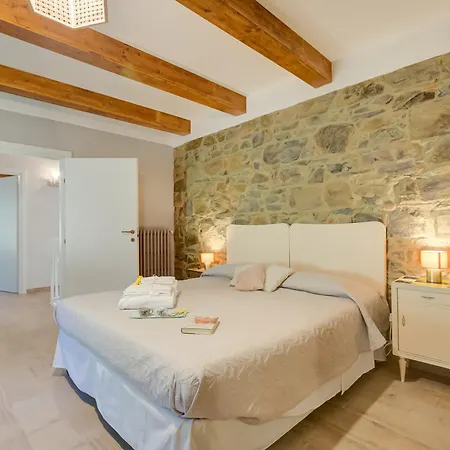 Holiday home Tuscan S Margherita Private Outdoor - Happy