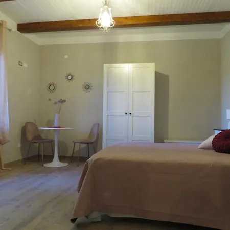 Casale Santa Margherita شقة