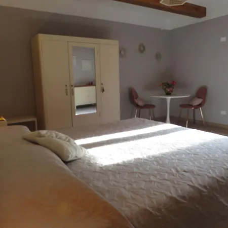 Casale Santa Margherita شقة